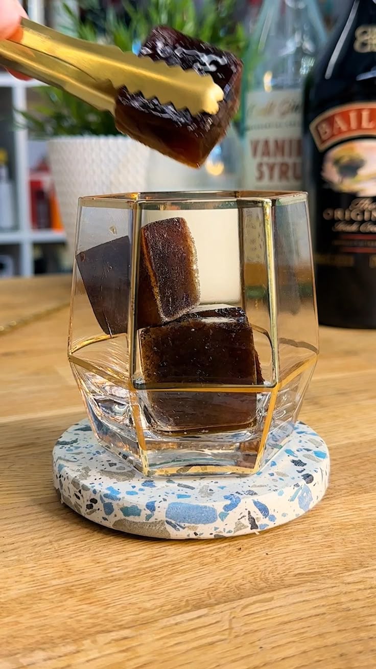 Try these easy coffee ice cubes to make your favourite coffe