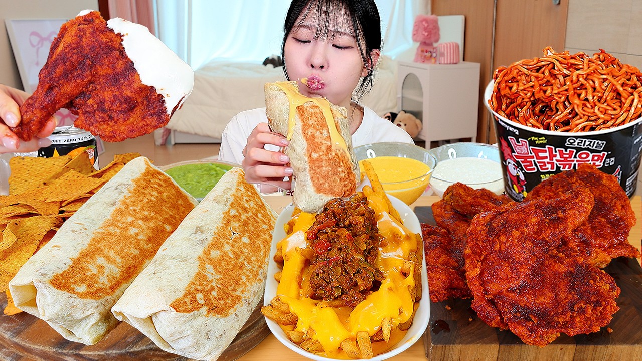 ASMR MUKBANG| 직접 만든 부리또 내슈빌 핫치킨 불닭볶음면 먹방 & 레시피 GRILLED CHEESE BURRITO AND FRIED CHICKEN EATING
