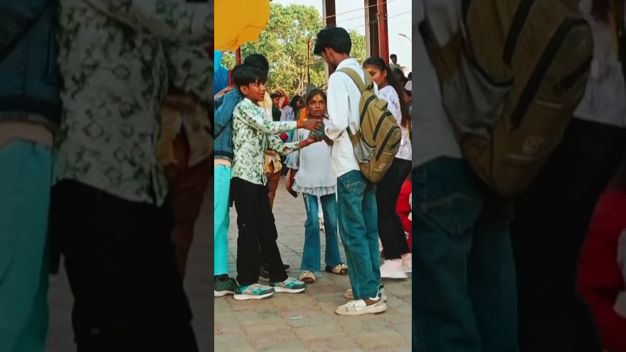 Snake prank in tha market full wach!🤣🤣 #snakeprank #funny #comedy #shorts #shortsviral #crazyprank