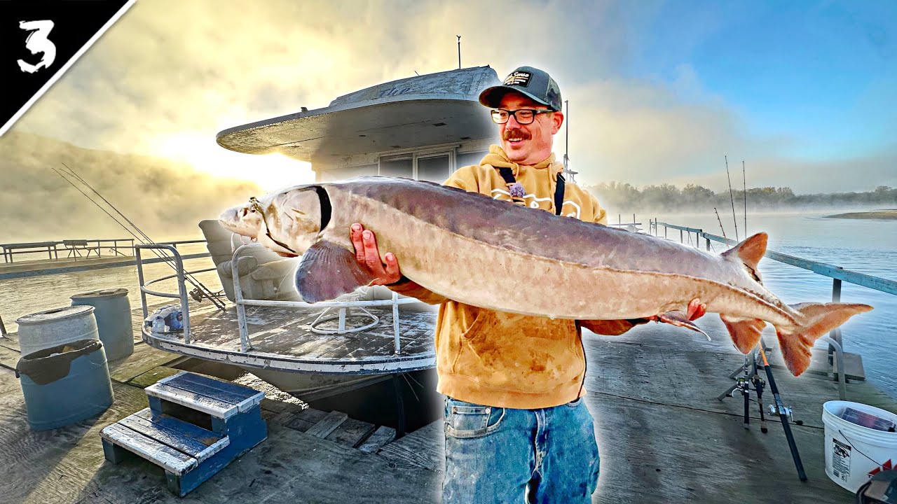 24 Hours Fish, Camp & Cook On A Mississippi River HOUSEBOAT! - Best Dam Beatdown 3