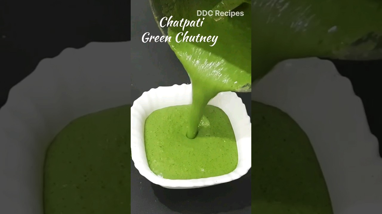 Chaat Pakorae wali Green Chutney | #chaatrecipe #spicygreen #chutney #streetfoodindia #ytshorts