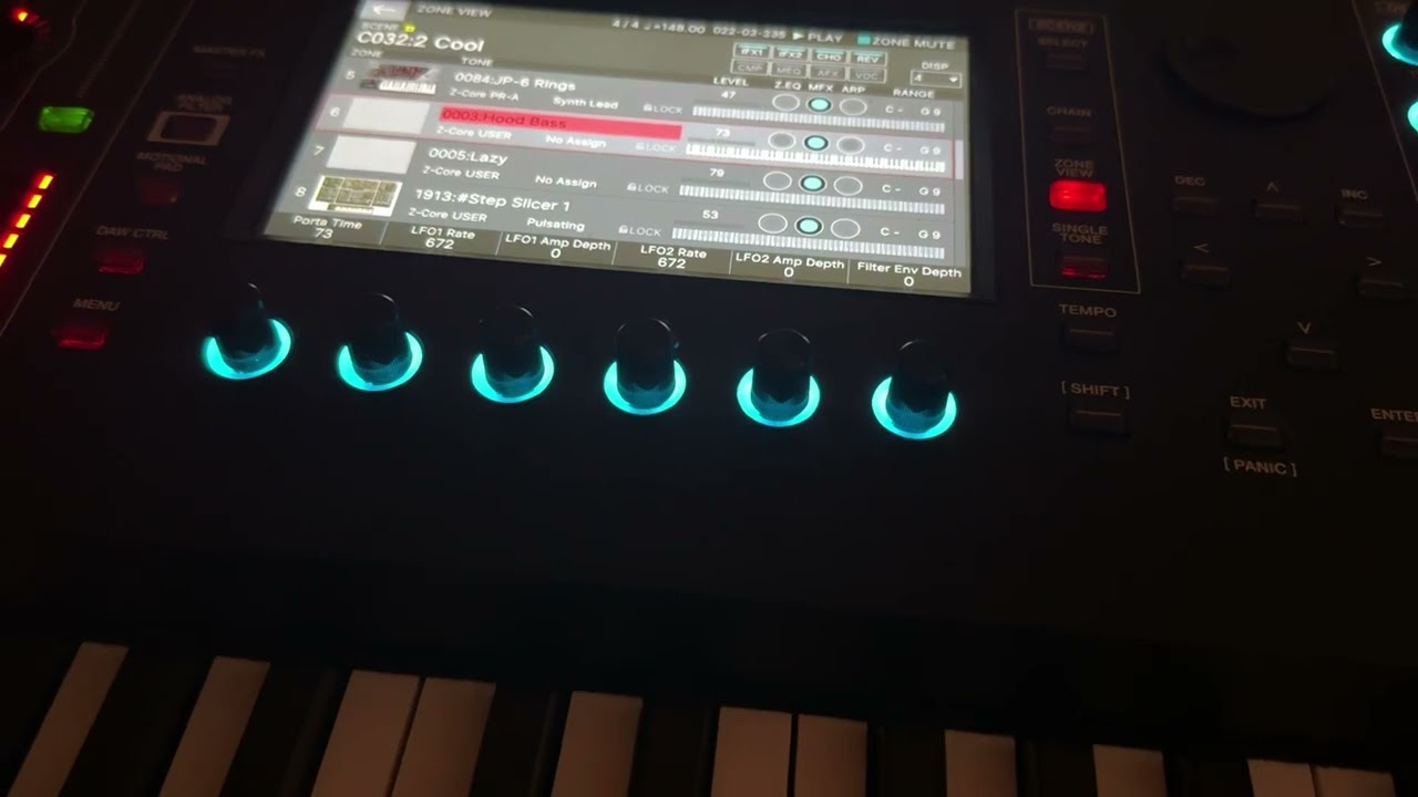 Beat on the Roland Fantom EX #popbeat #dancebeat 