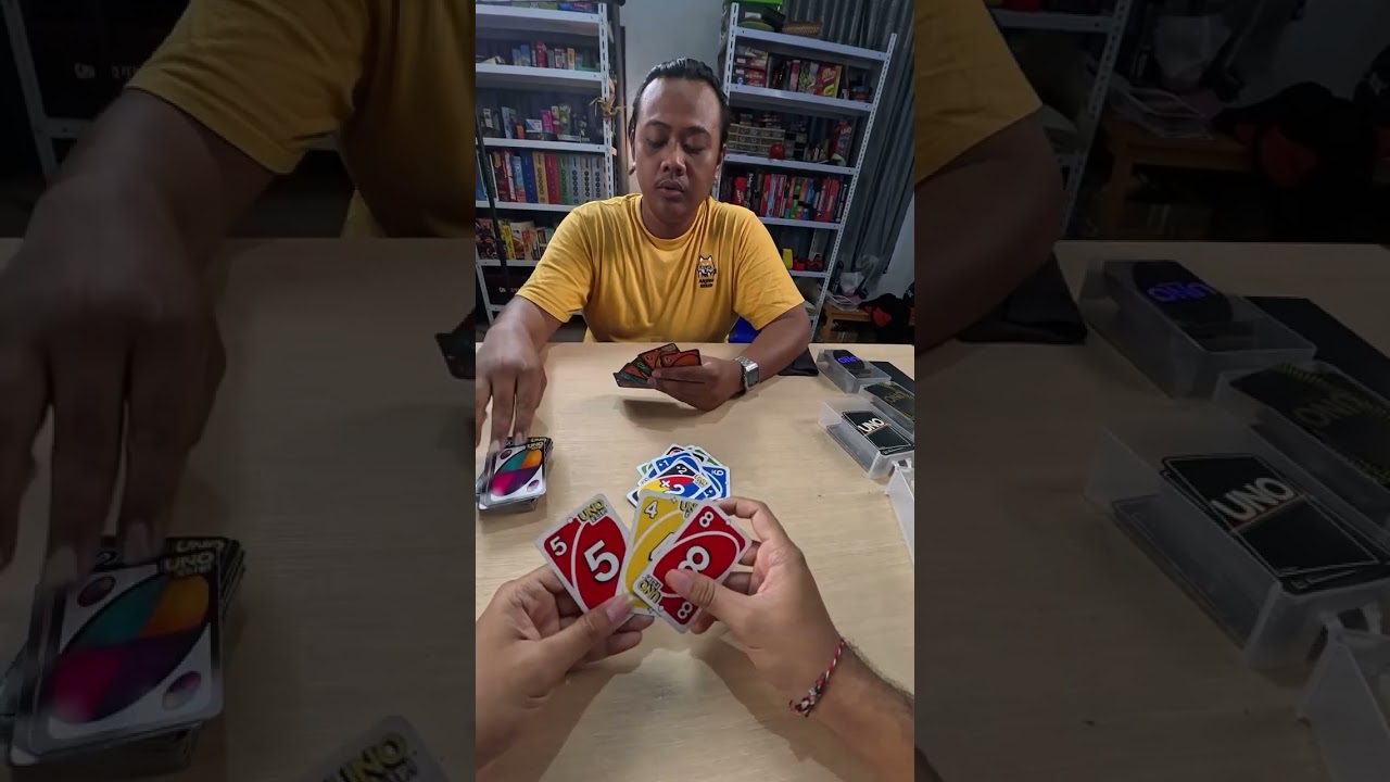 Let's go main uno flip