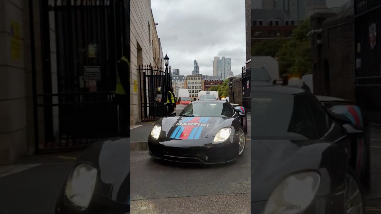 Martini Porsche 918 spyder in black #shorts #porsche #porsche918spyder