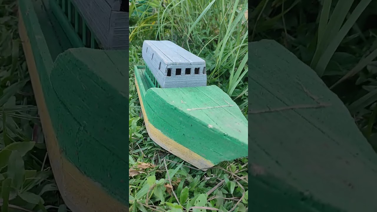 Mencari Mainan Perahu