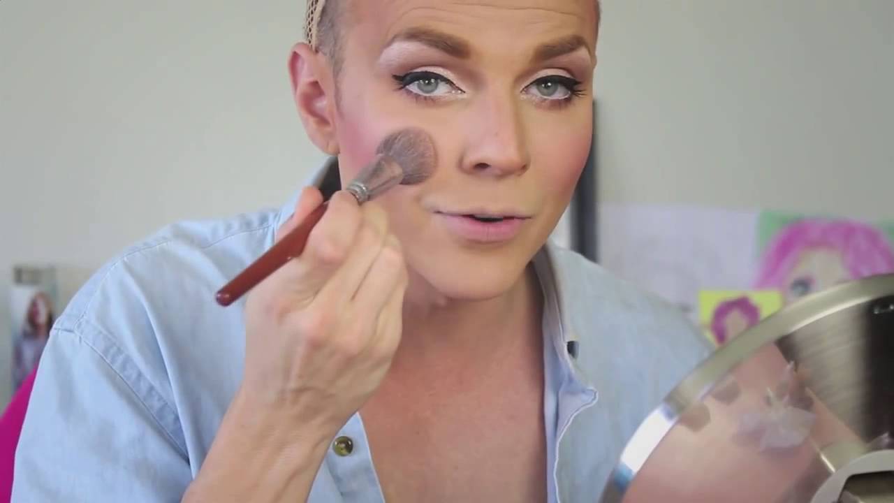 "Natural" drag makeup tutorial - Chapstick & Mascara