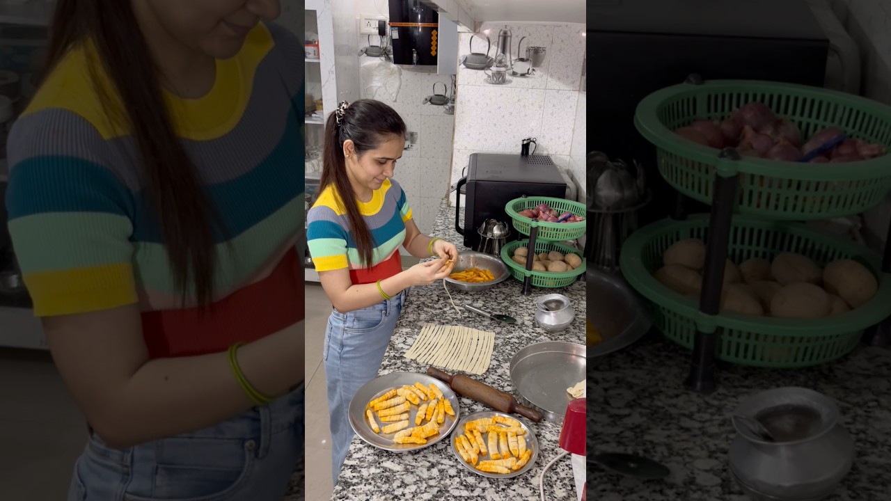 Kya ise FRENCH FRIES TWIST SAMOSA bol skte h?☺️ #potatosnacks #easyrecipe #cooking #food #viralvideo