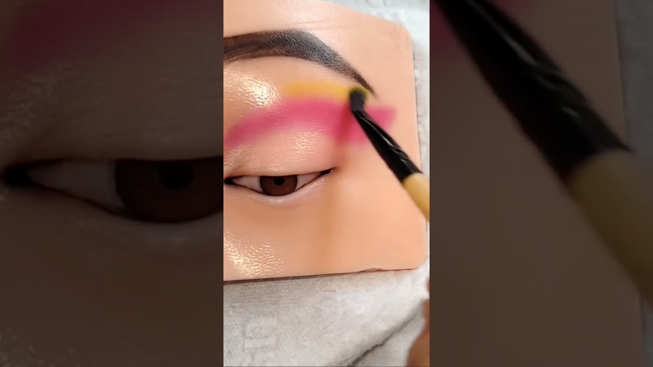 eyemakeup colour phool #my#eyemakeup#makeup#trendingshorts#mychannel #songs#shortvideoviral#trdding