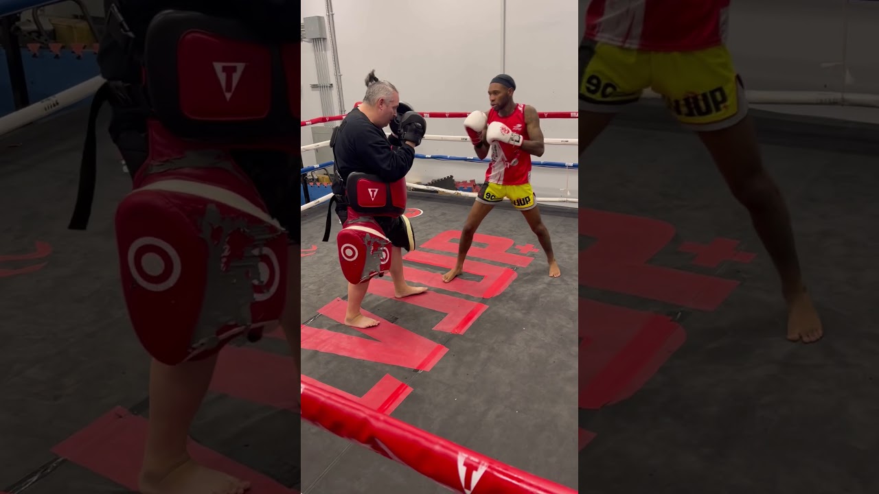 Flowing with coach . #muaythai #mma #fighter