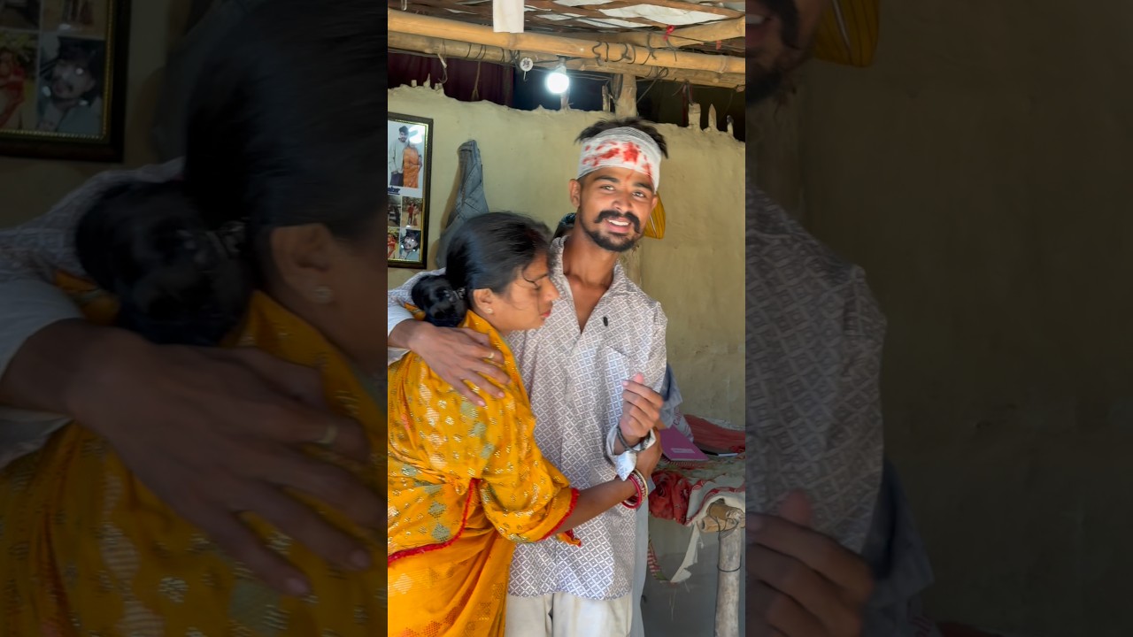 Mummy behosh ho gyi 😢 #vlog #lifestyle #dailyvlog #funnyvideo #explorepage #shorts #prank #maa