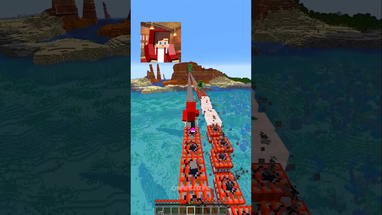 JJ and Mikey TNT Run!🤯 #minecraft