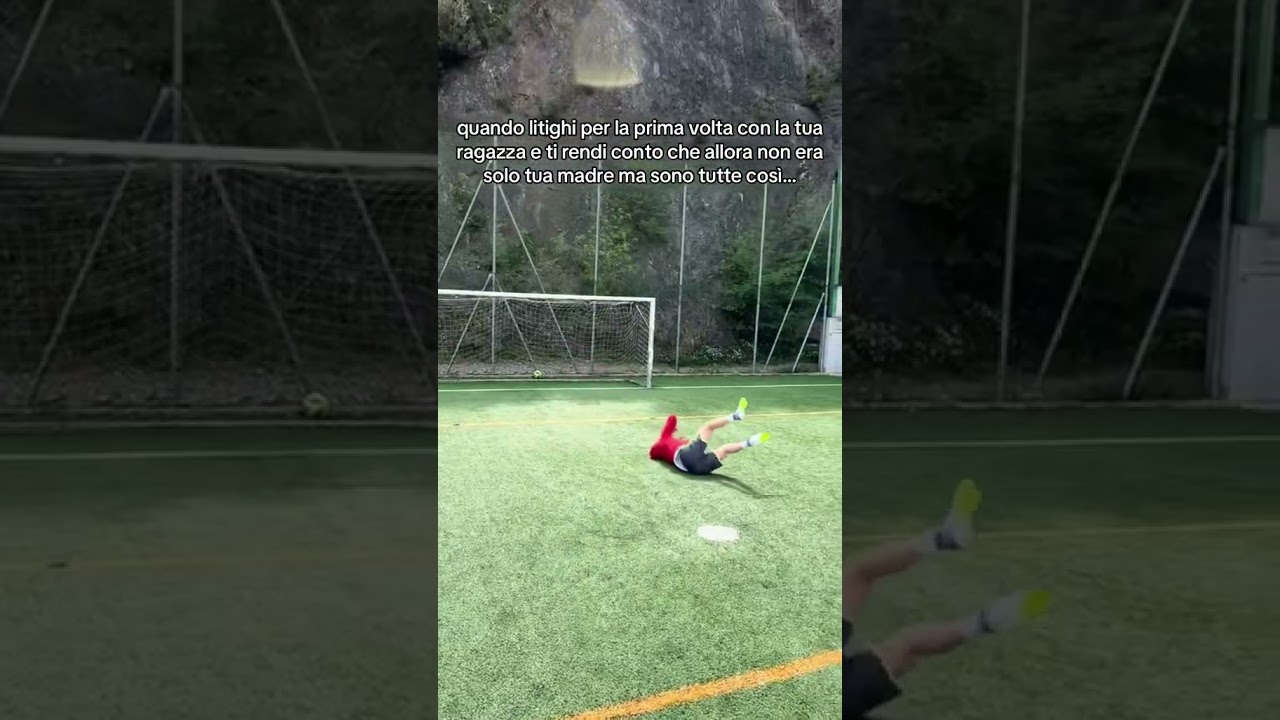 #football #italiaonline #calcio #italia #soccer #viral #perte #footballskills #neiperte #goalkeeper