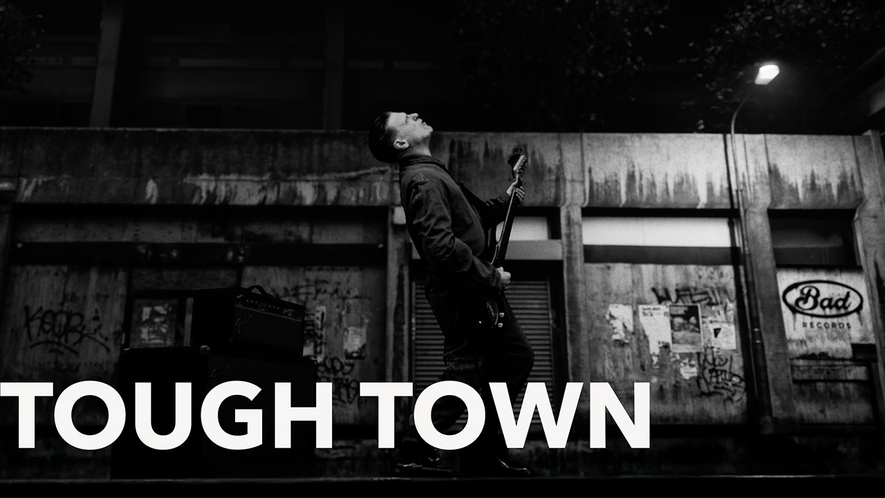 Bryan Adams - Tough Town