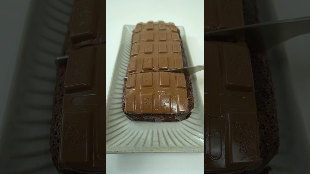 Easy and Rich Chocolate Cake.           Recipe is in the comments.       #easyrecipe #chocolatecake