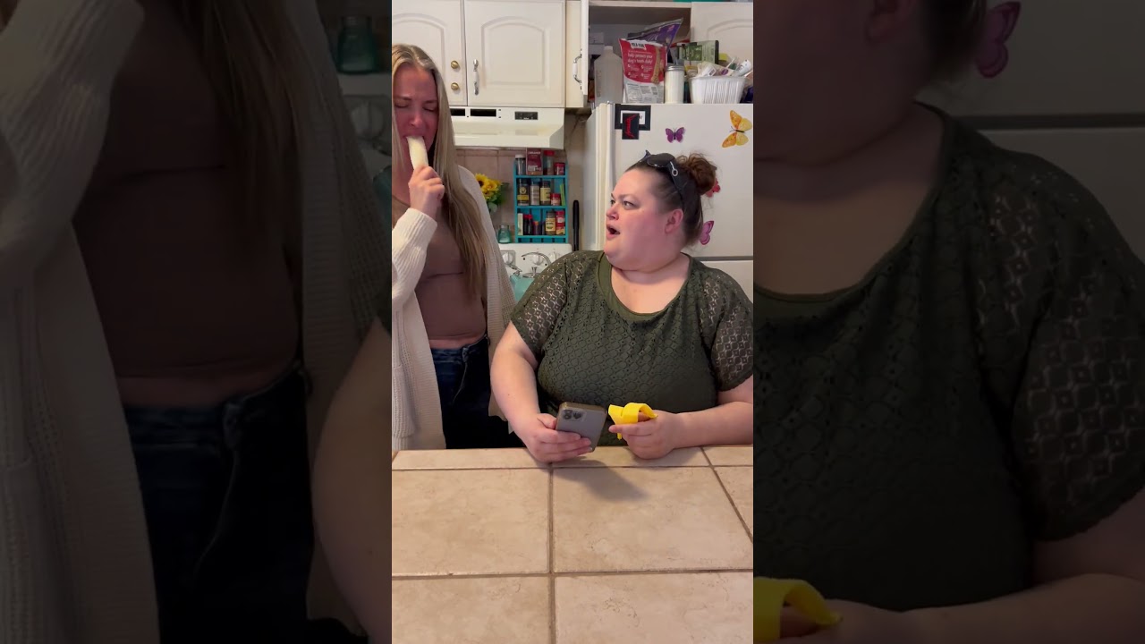 That’s MY Banana! 🍌👯‍♀️ #shorts #funny #sisters #prank #sharingiscaring #bananasquishy