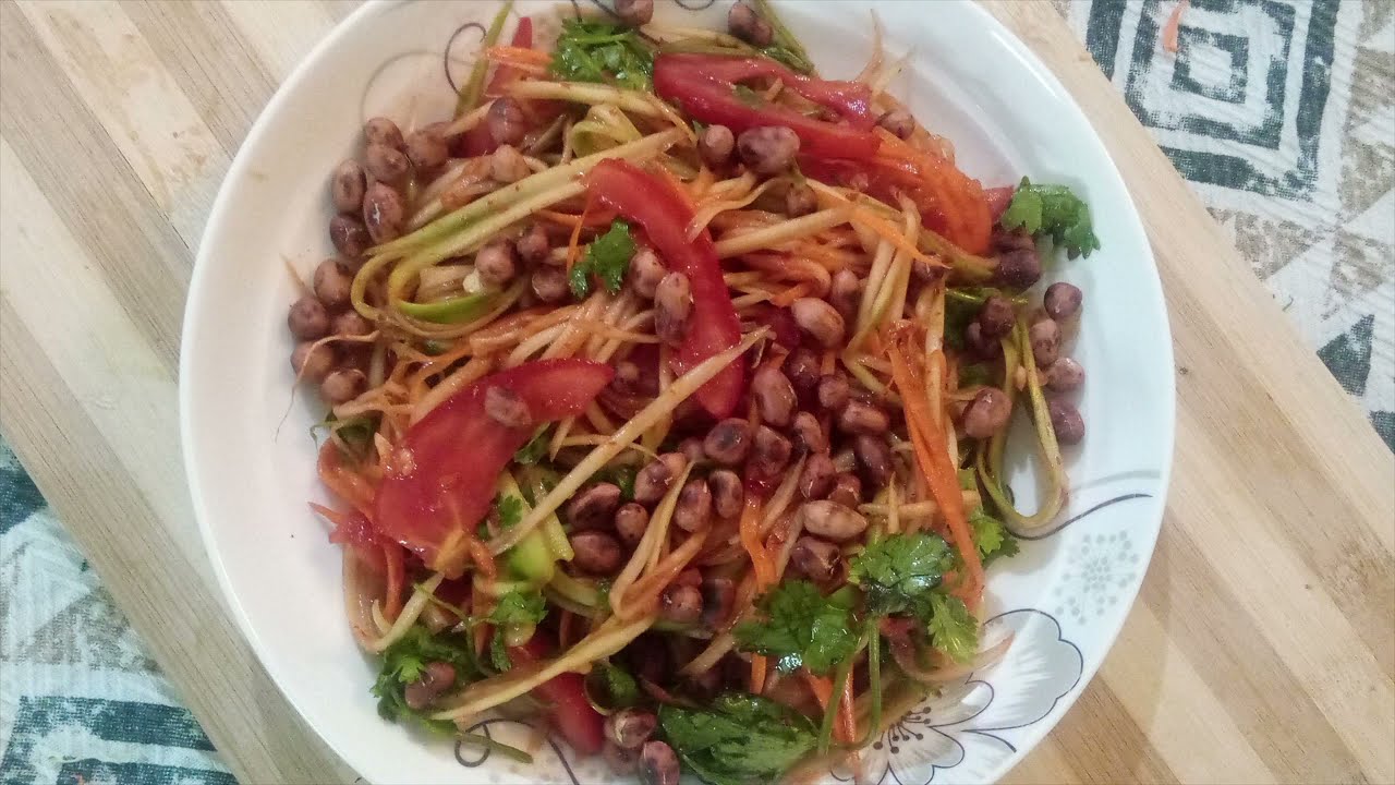 Raw Papaya Salad