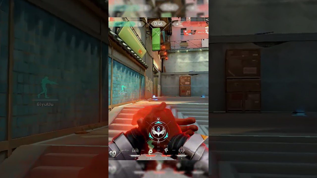 Phoenix Power 1v1 Against a Pro Player! #valorant