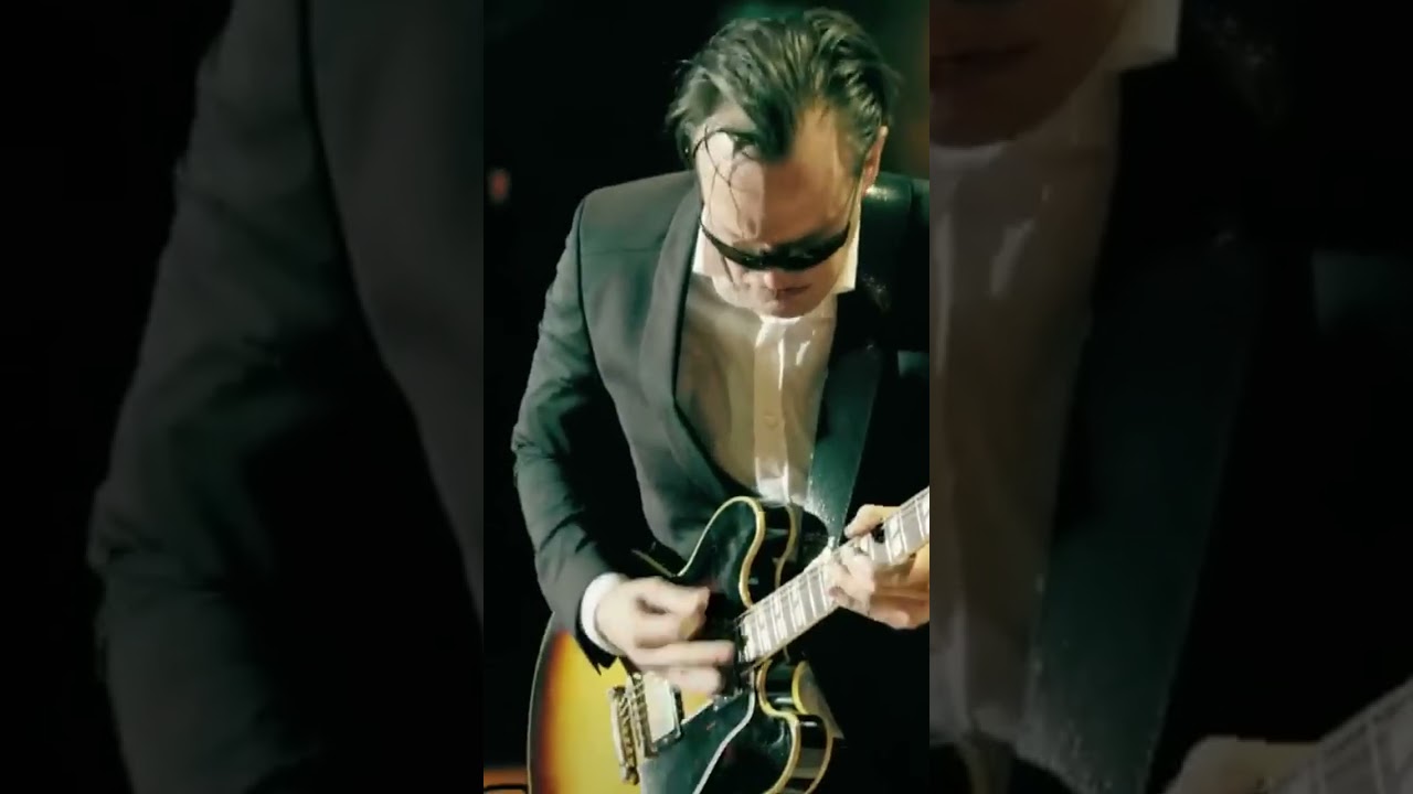 Joe Bonamassa Official - "Boogie Woogie Woman" - Live At The Greek Theatre