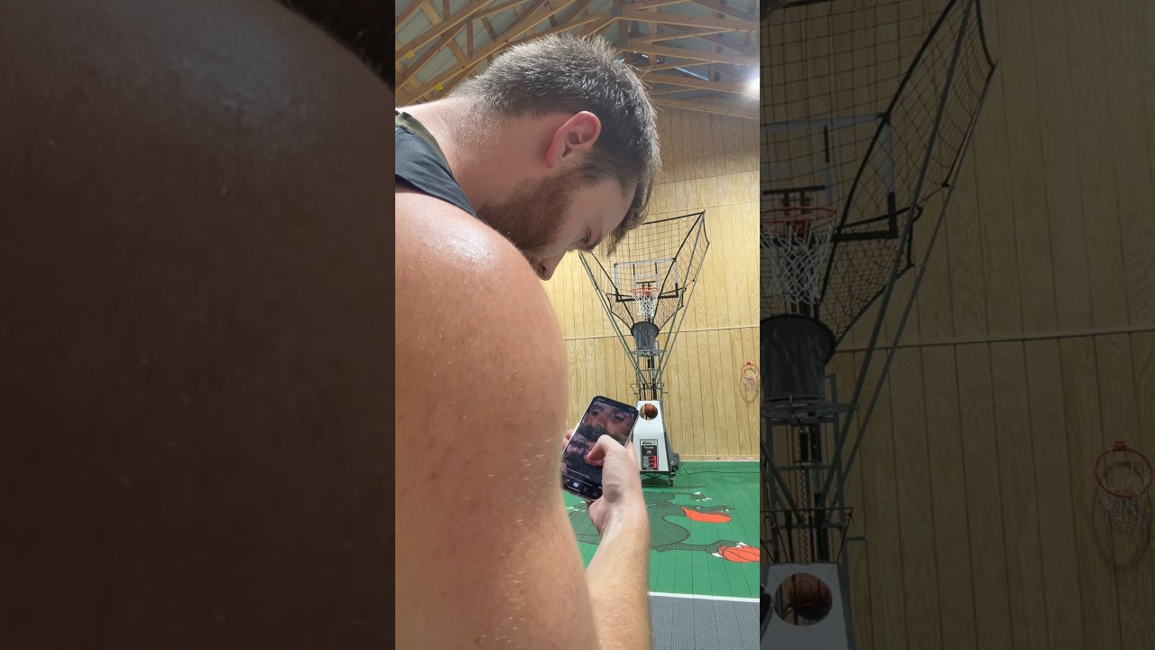 Quick scroll break #basketball