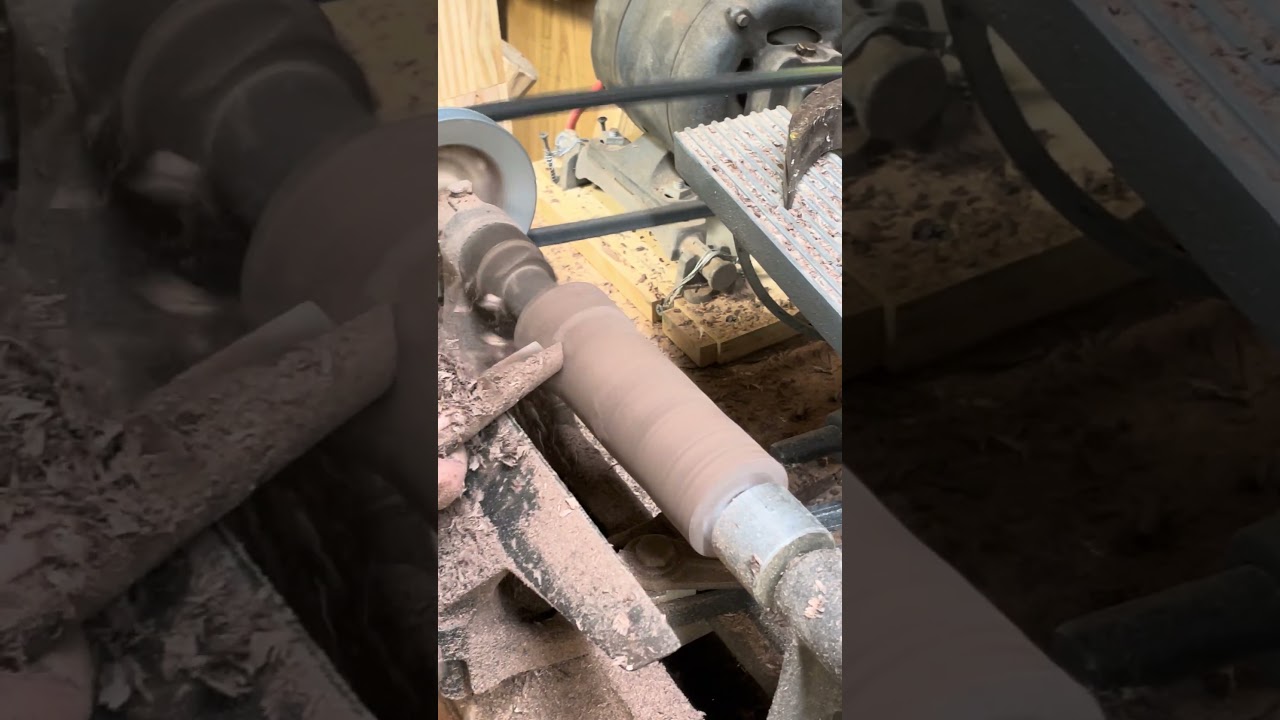 Satisfying Woodturning. Practicing riding that bevel.