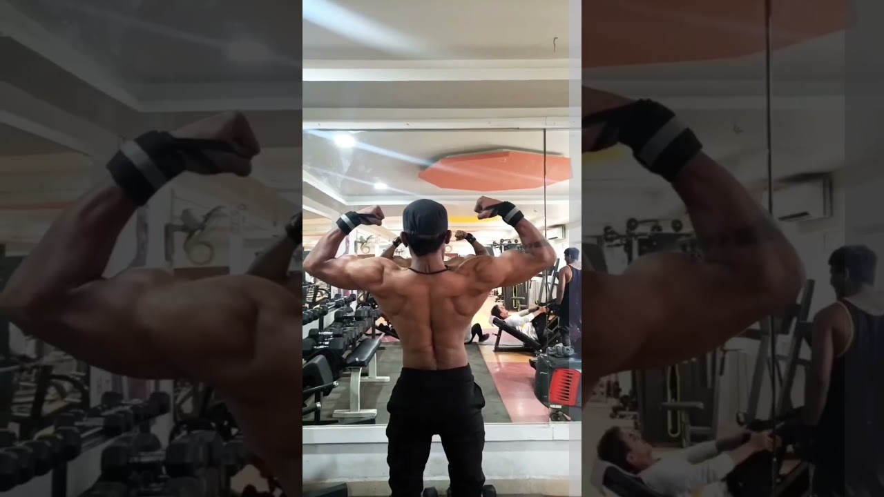 Cobra back posing 🐍 #shorts #bodybuilding