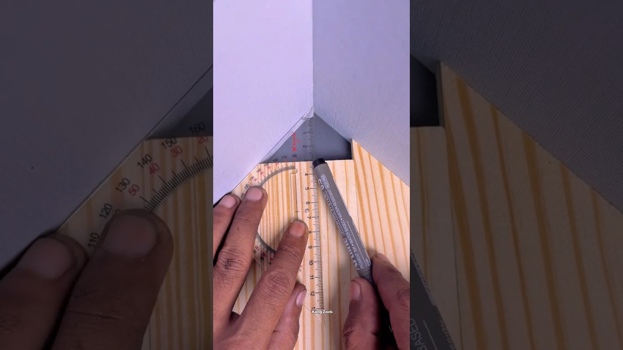 Quick Way to Measure Wood Corners Perfectly #woodworking #carpentry #woodworkingtips #shorts