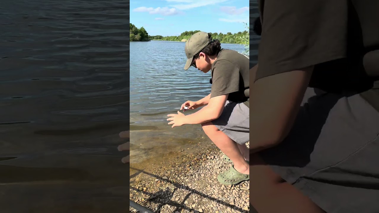 On the LT Liquid Carp Food from Rod Hutchinson #carpfishing #fishing