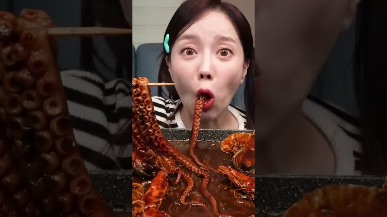 fast eating So Yummy eating spicyfood#asmr #mugbang #makanpedas #delicious #spicy #noodle #eating #s