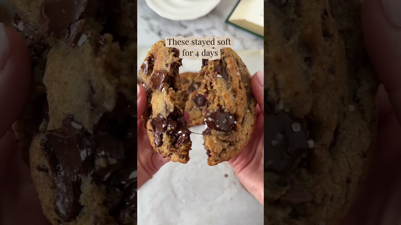These Chocolate Chip Cookies Are Impossible to Resist 🍪🤤 #baking #thebakefeed #bakingfromscratch