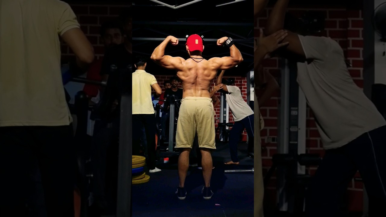 Posing Practice 💪 #workout #motivation #naturalfitnesshub #naturalbodybuilding #whatsappstatus #abs