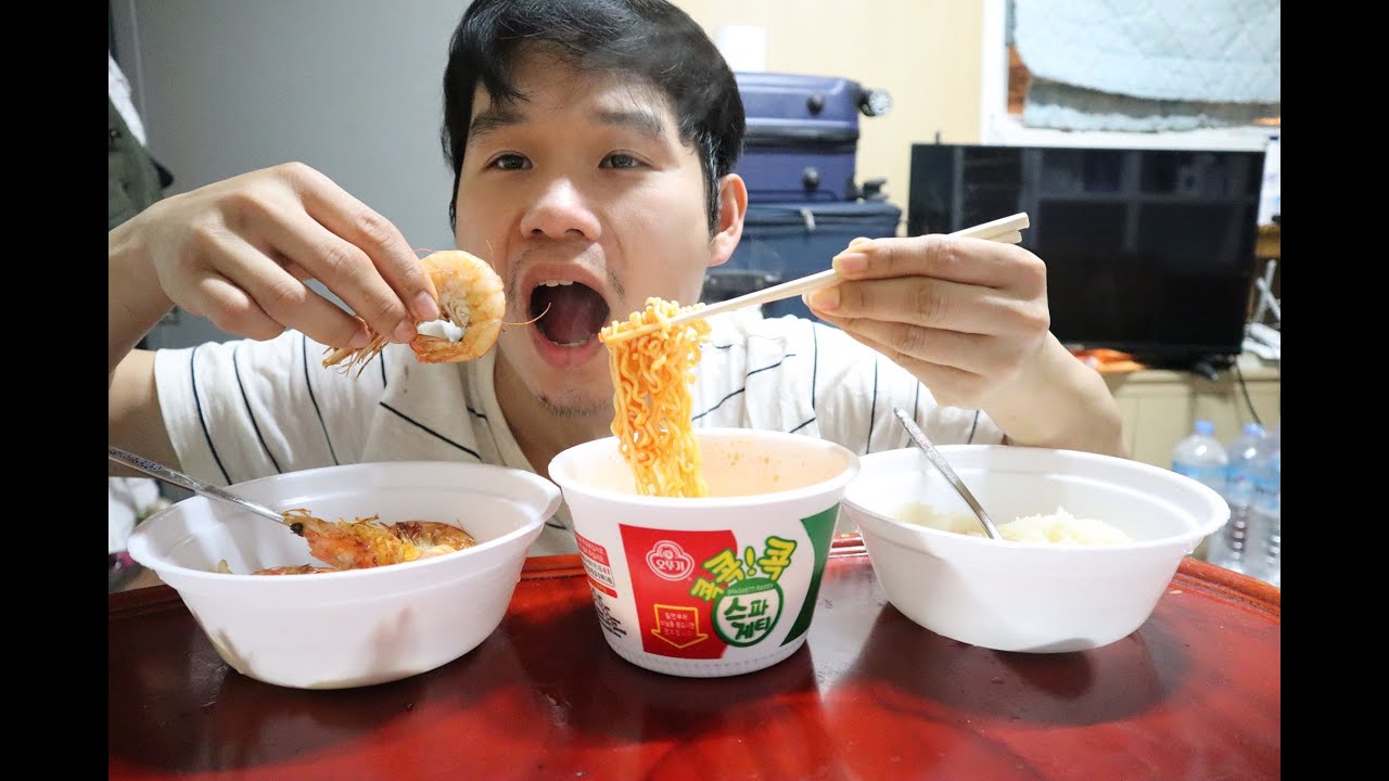 REAL SOUND .ASMR MUKBANG)KOREAN SPAGHETTI Eating sound Real eating...