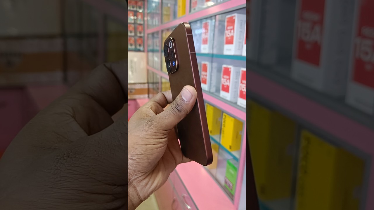 Compact Design with Metal Frame Vivo V70 🤎 #trending #phone