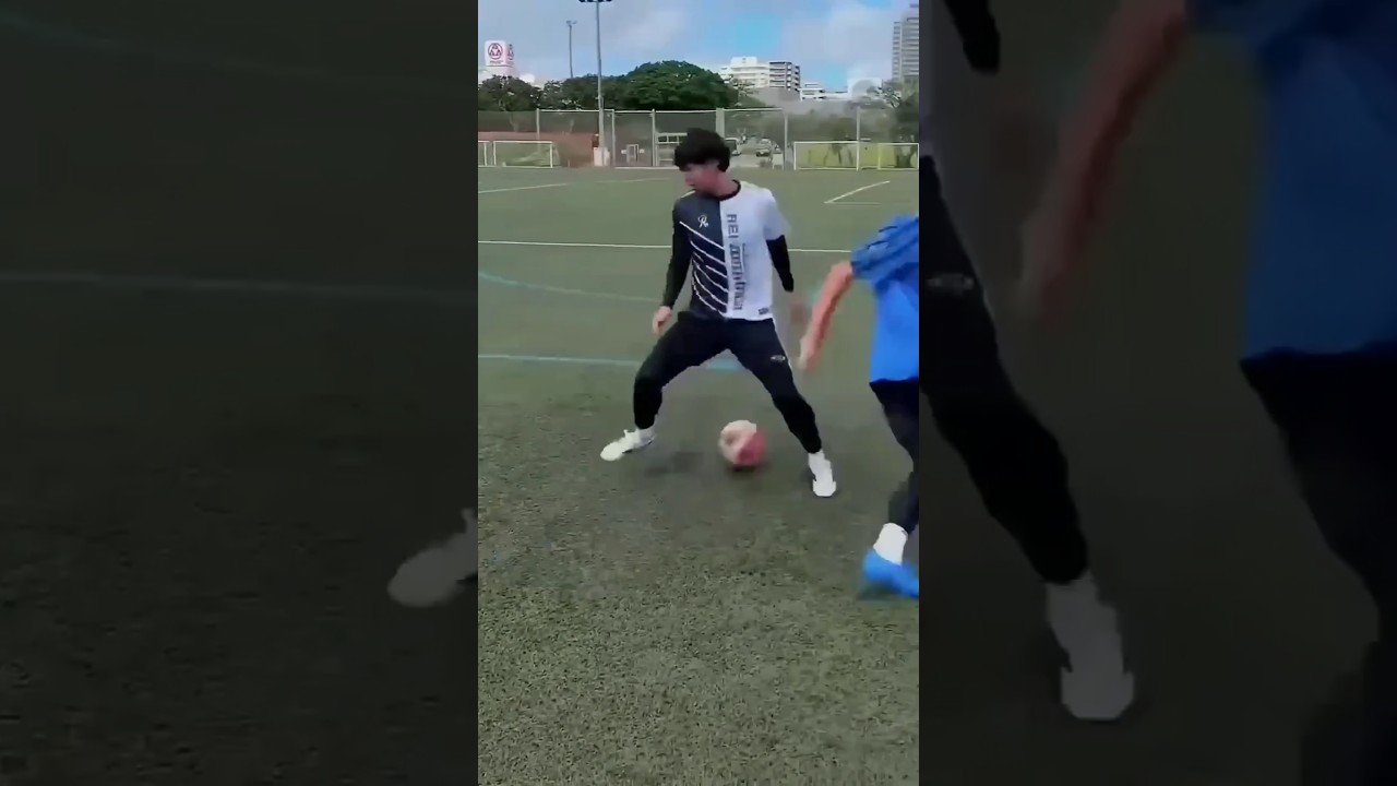 Unlock 🔓 Easy trap skill ⚽💯🔥...#football #skills #footballskills