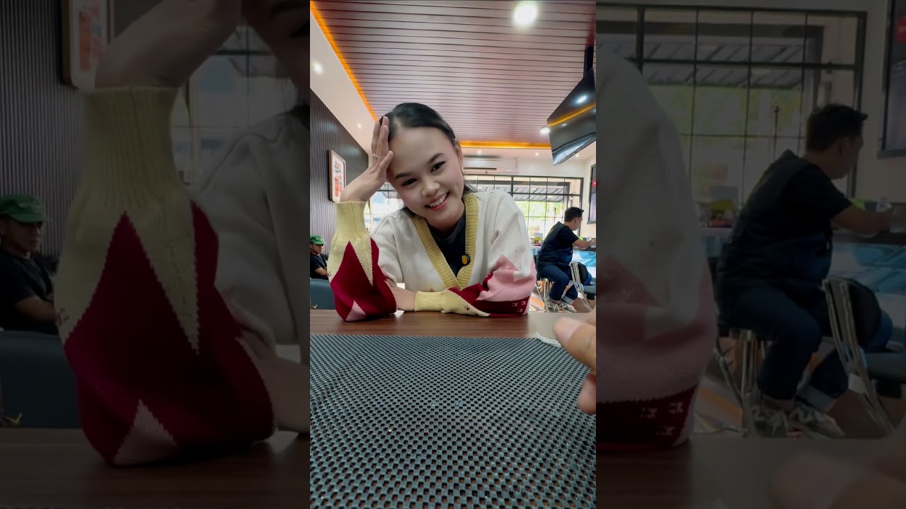 Malah main tebak-tebakan 🤣🤣 #iphone #shortvideo #review #unboxing #dadahaphone