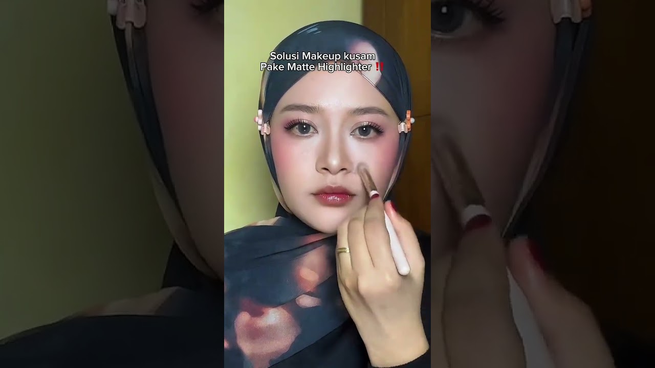 HIGLITER HACK #music #makeup #makeuptutorial #beach #skincare #beauty #makeupartist #MASCARA