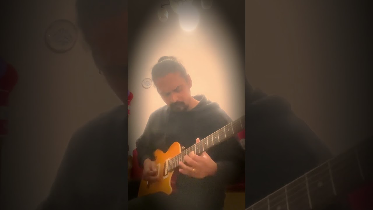 Face the strings own the solo #beginnerguitarclasses #ytshorts