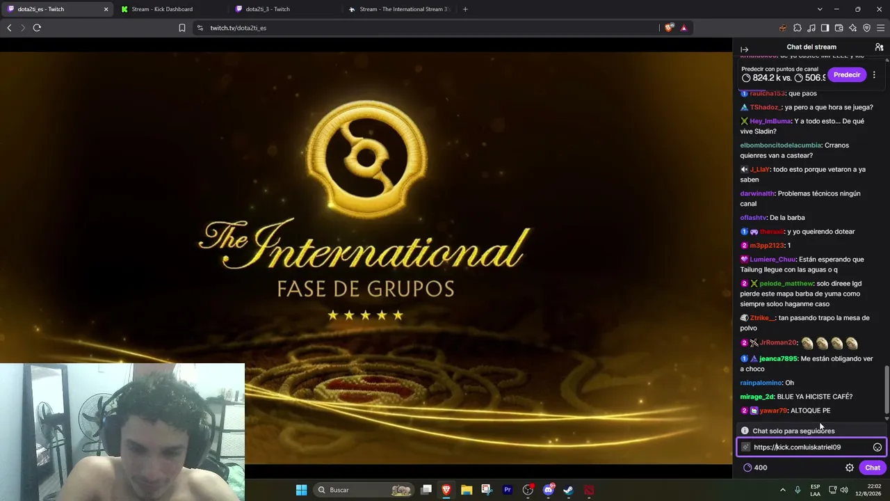 dota mirando el TI con ex youtuber de roblox famoso OseosGaming