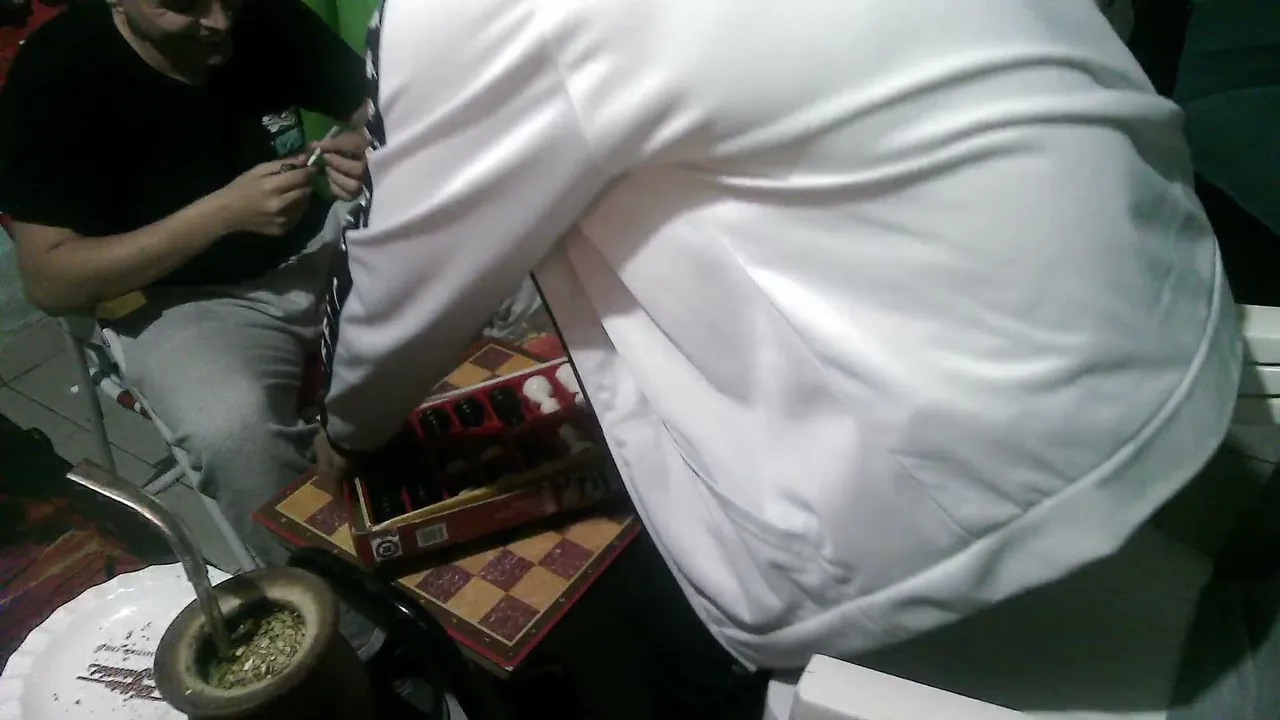 CHESS CON EL AMIGO QUE SABE