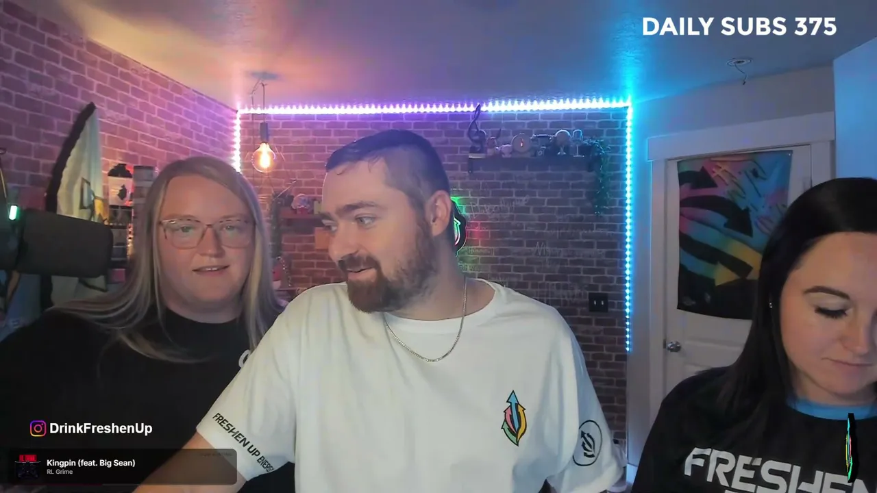 HUGE NEWS + Pie Faces? ⚡ ✘ Every 5 Subs = HIT THE FOG ✘ GIVEAWAYS TONIGHT 🎁 ✘ #FRESHENUPFRIDAY