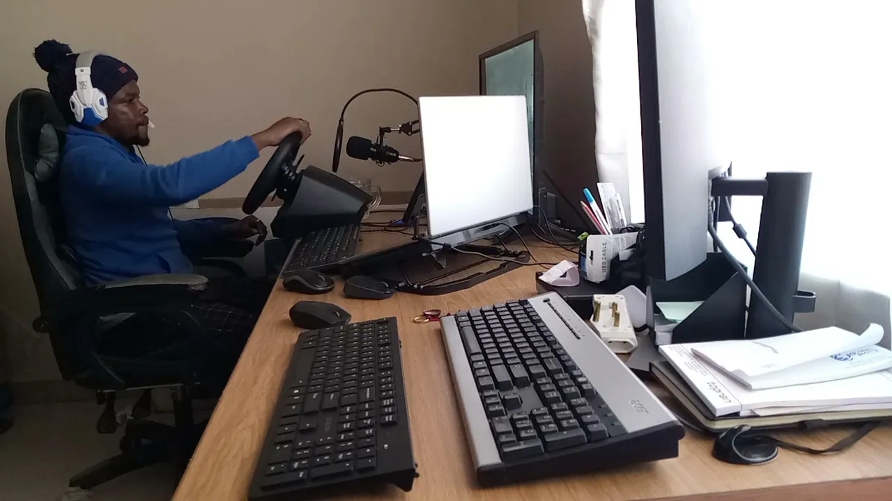 My Life as a Freelancer - Building and Working Daily - Say Hi and ask me anything