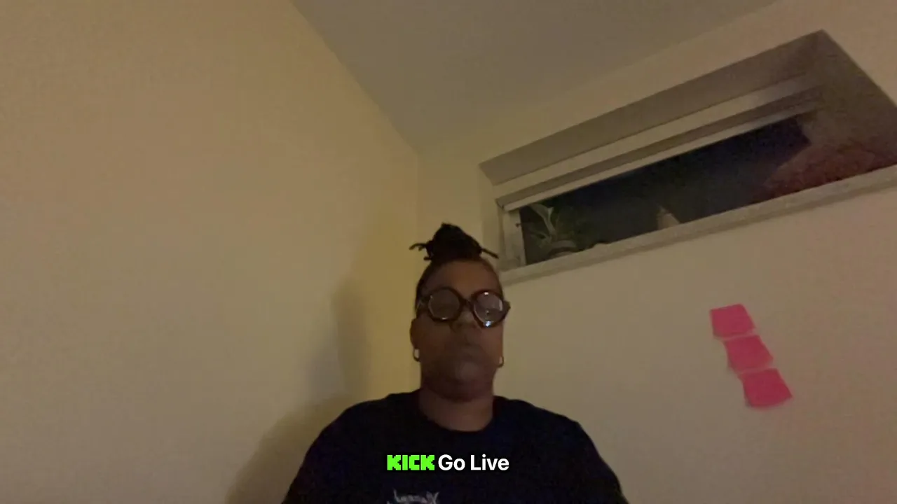 HIDING OUT HERE FROM TIKTOK 🤣😭😁🤞🏾