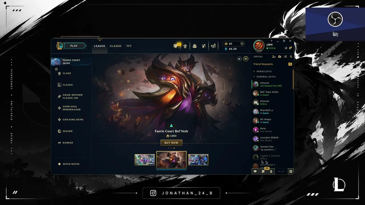 jugando al lol 
malo pero gracioso