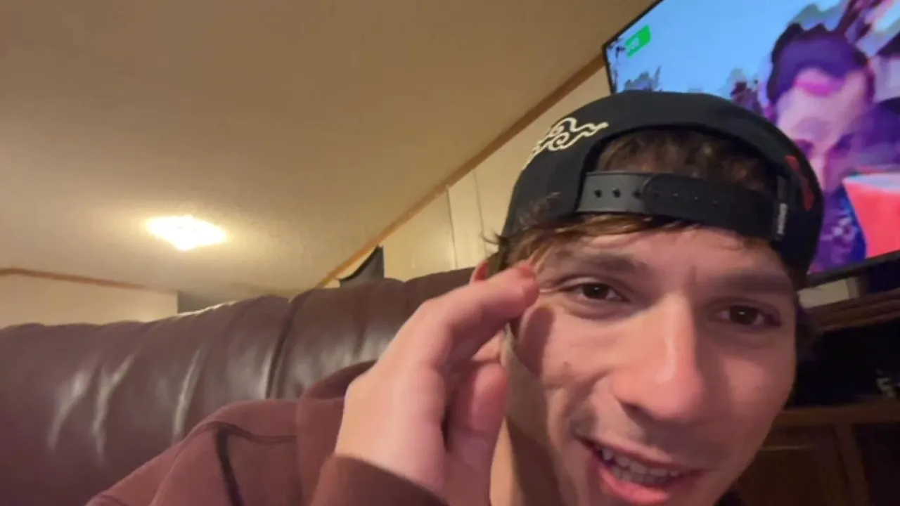 why does my hat smell like piss pink all night with the boyz