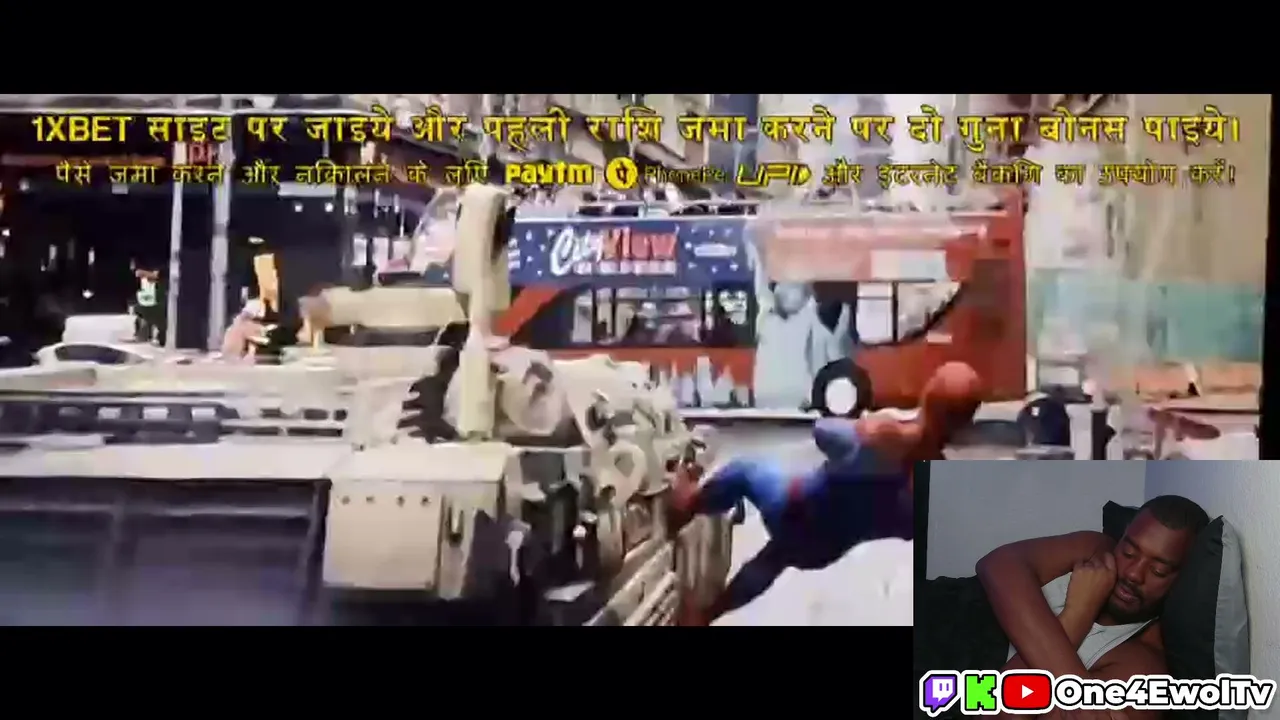⚫️Watching the new Spiderman🟢