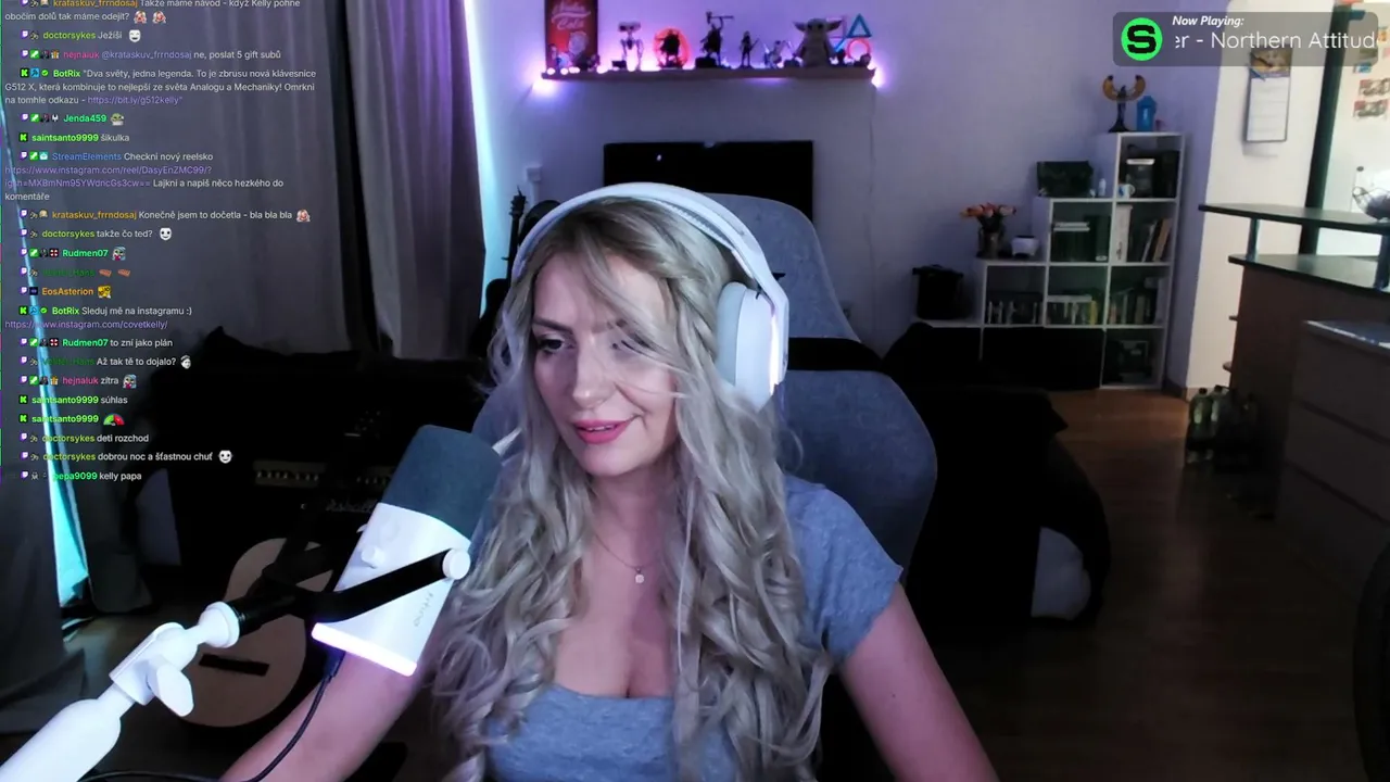 Konec vesmírné party, čas na temnou vyšívanou pohádku! 🌌🦌