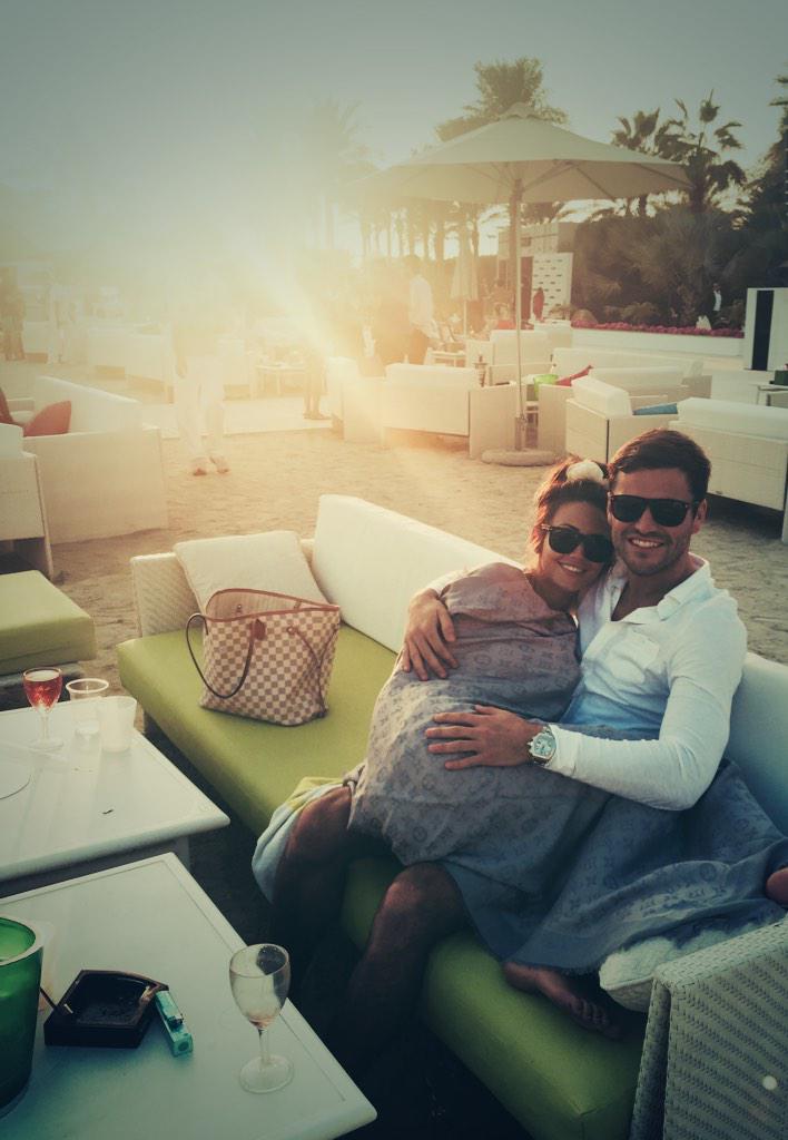 Having a lovely New Year's Day at nasimi beach !! So excited for this year with this little one. #happy http://t.co/ZvFx9YD4IJ