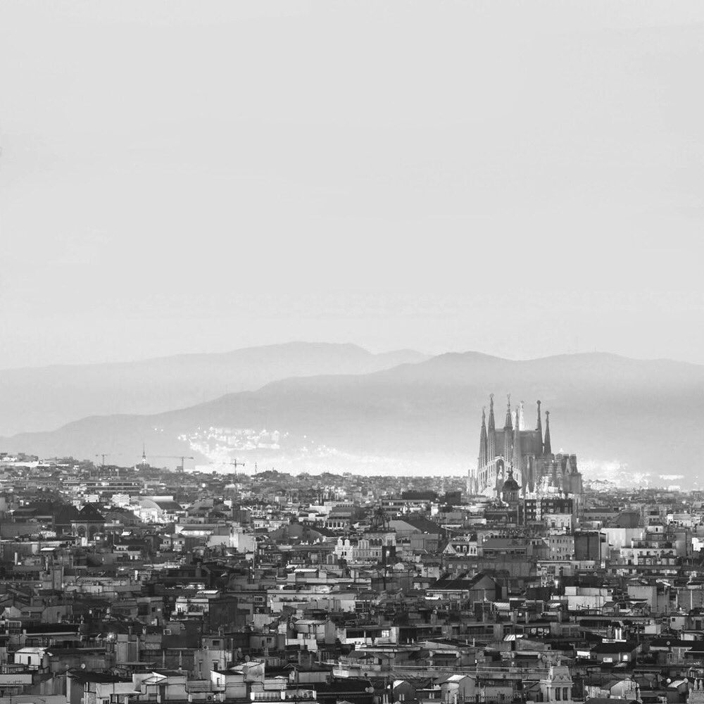Barcelona de mi corazón... te tengo conmigo... me invade la pena... no tengo palabras 