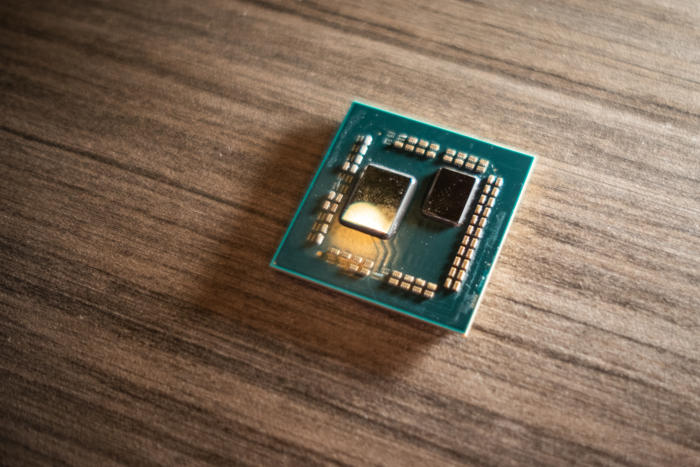 Congrats to @amdryzen for winning our Best of CES award for 3rd-gen Ryzen -- on a 7nm process! The freight train rolls...
https://t.co/haadIf2LnO 