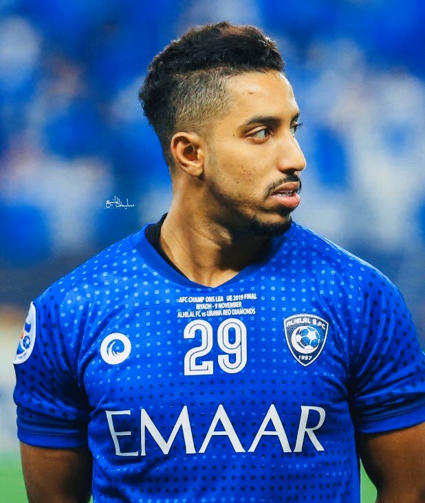 مبروك يا أفضل لاعب في آسيا 💙، شخصية كبيرة ومحترف حقيقي سالم ، أعلم جيداً كيف يهيئ نفسه خارج الملعب وتمارينه الإنفرادية تعبر عن حس المسؤولية العالي والف مبروك يا بطل @salem_d29 