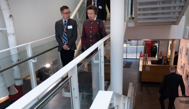 We were thrilled to welcome HRH The Princess Royal to @CSI_KCL yesterday.

The Princess Royal spoke to researchers, clinicians and patients to understand how @KingsNursing is improving people’s experience of life limiting conditions, death and dying. 